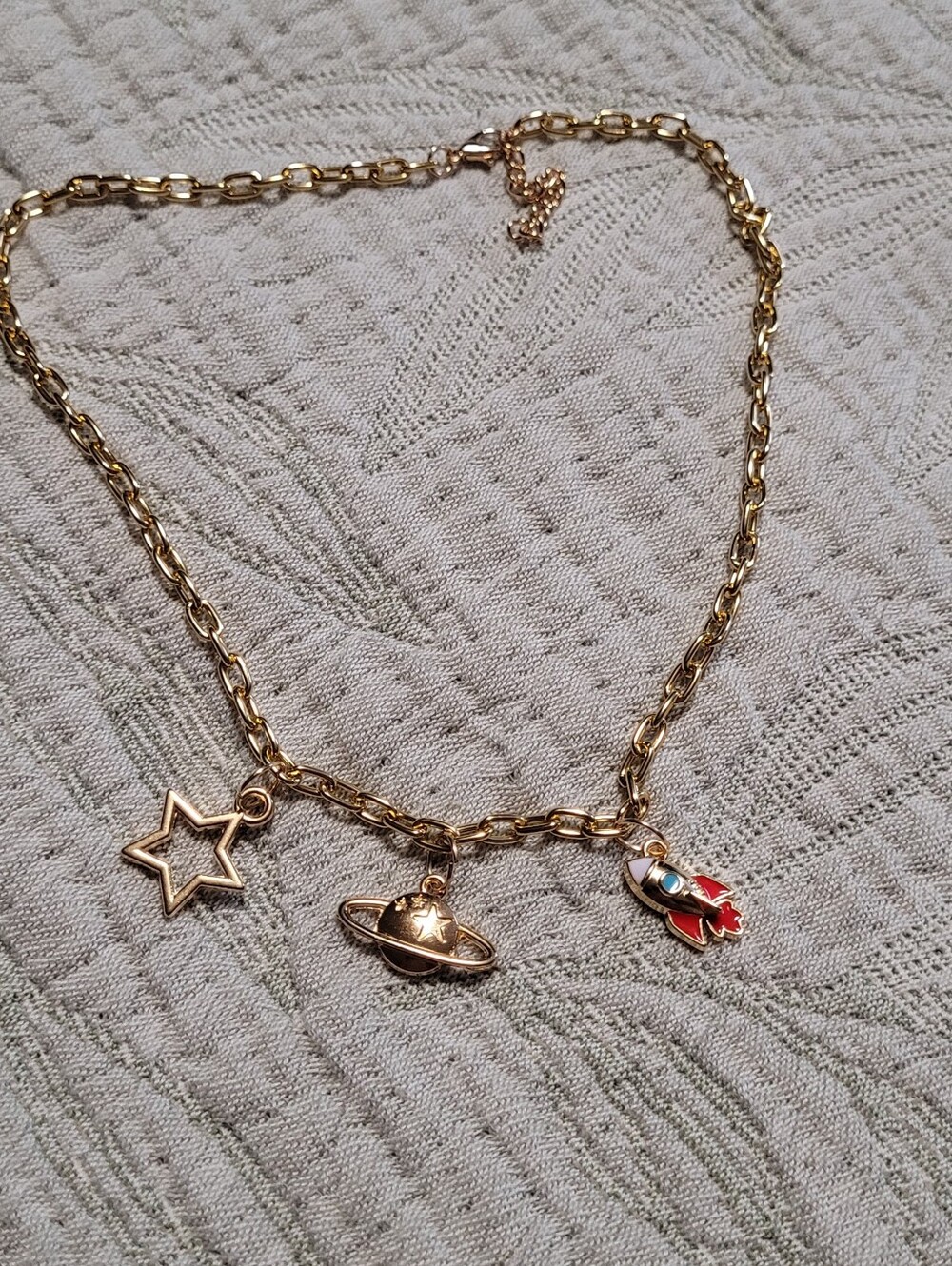 💚Free In Any Bundle Over $10 Space Charm Necklace